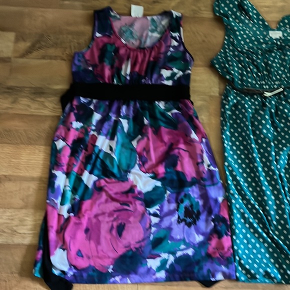 Bundle of Maternity Dresses - Picture 2 of 4